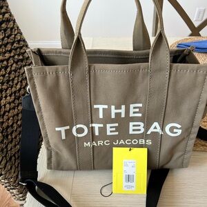 Marc Jacobs The Tote Bag